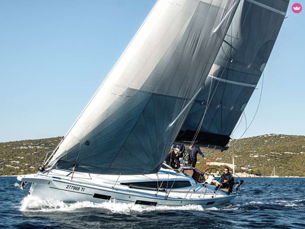 Solent Day Sailing Experience Lymington