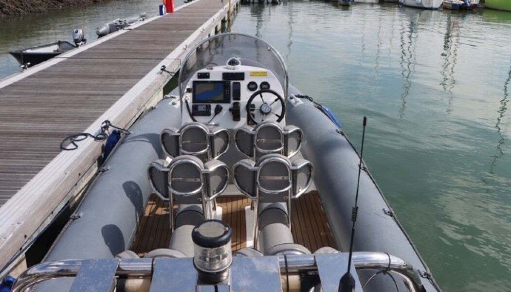 Solent Powerboat Charter | Solent Boat Charter