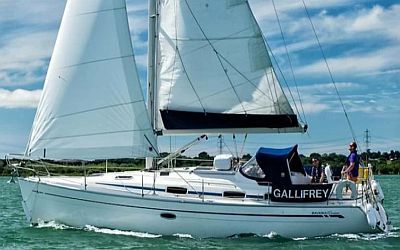 Solent Mileage Builders - Solent Boat Charters
