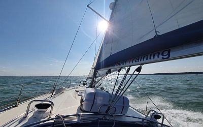 SolentDaySailingExperience1.jpg
